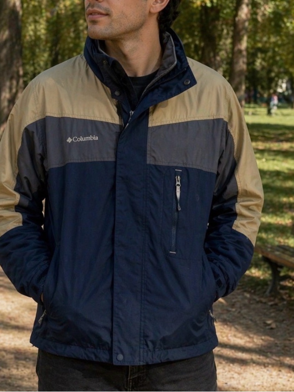 Columbia Men's Blue and Tan Raincoat